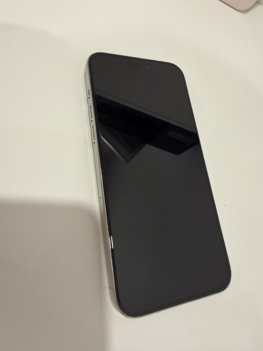 Iphone 15 Promax 256 white titanium 87%baterie