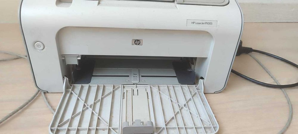 Принтер HP Laserjet P1005