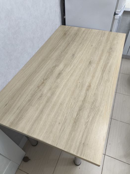 Продам кухонный стол