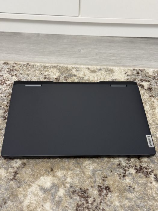 Laptop Gaming Lenovo