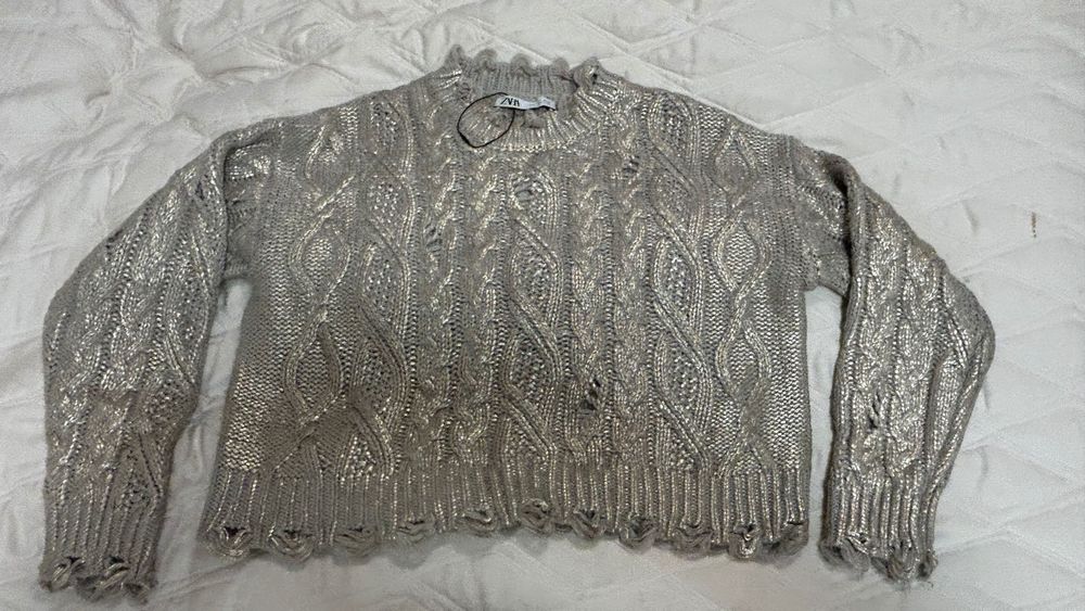 Ефектен пуловер ZARA , размер Л