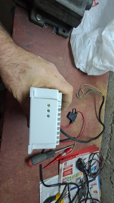 Мощно инпулсно зарядно