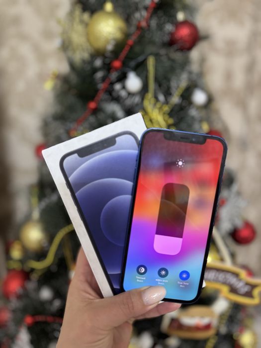 Продам айфон 12 128 гб