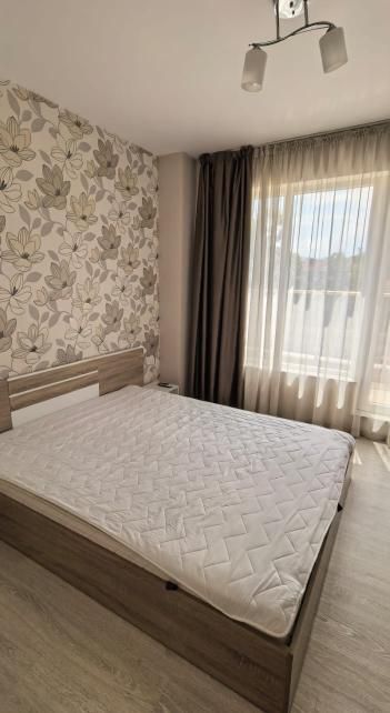 Дава се под наем Двустаен апартамент в Пловдив, Младежки Хълм - 65 кв.м за 525 € - Снимка #2