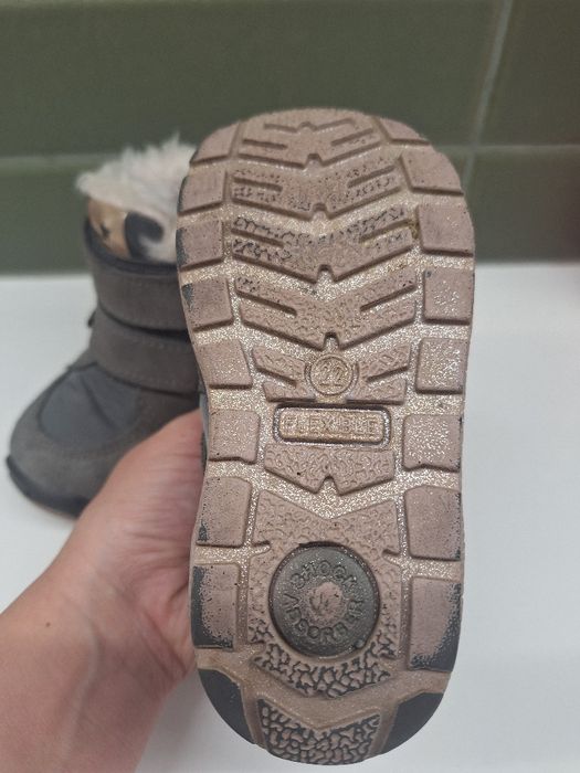 Ghete/cizme de iarnă din piele întoarsă imblanite si impermeabil