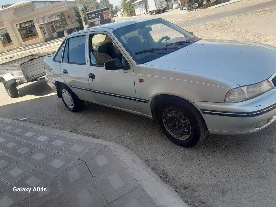 NEXIA 1 srochno sotiladi