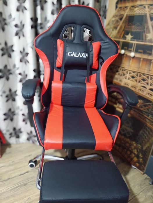 Scaun gaming suport picioare
