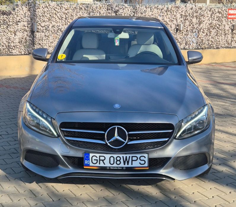 Vand Mercedes Benz C Class Luxury Line
- Recent adus in tara
- Servisa