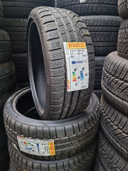 225/35/20 PIRELLI 4бр