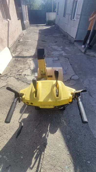 Снегоуборочная машина