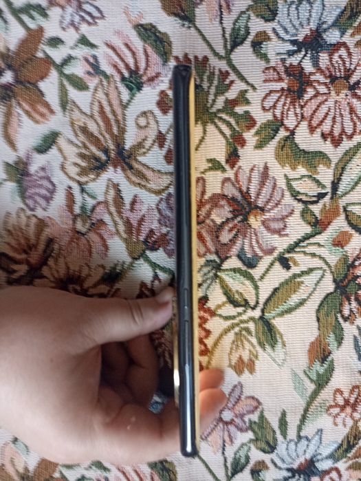 Продам HONOR X9b 5G в отличном состоянии.