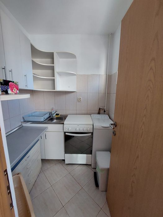 Inchiriez garsoniera, 20 mp, str. Bucegi, cartier Manastur, 300 euro