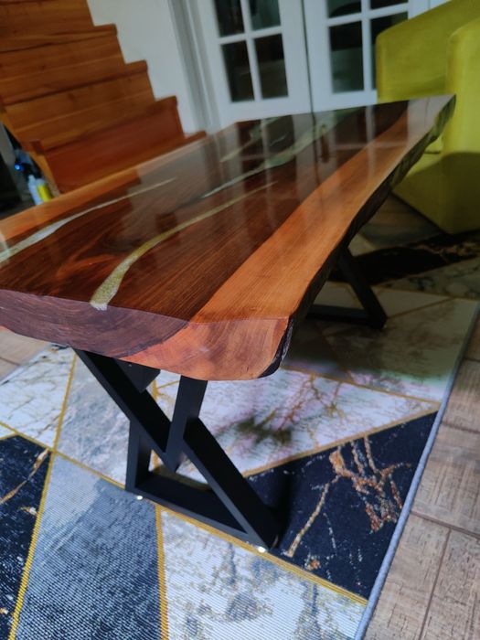 Măsuță de cafea din lemn masiv și rășină epoxidică