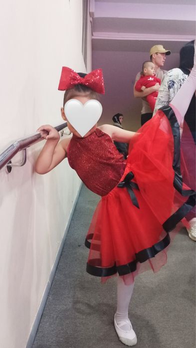 Платье детское на 8-9 лет