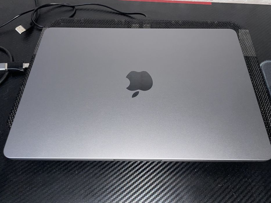 Macbook Air M3 (16/256)