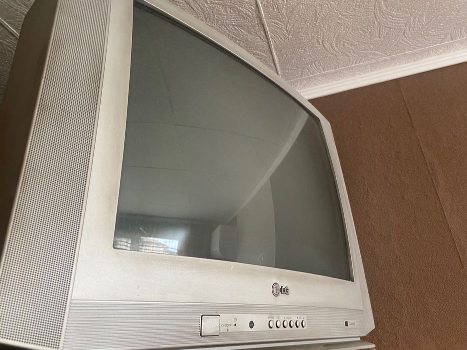 Телевизор LG ползван