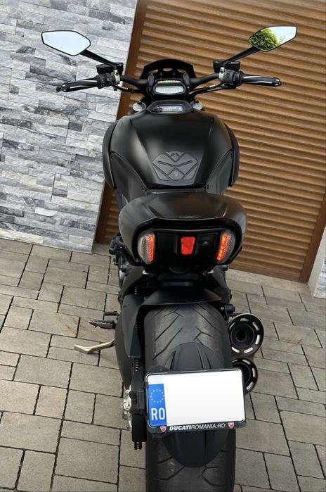 Ducati Diavel carbon edition