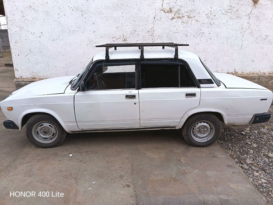 Vaz2107yurib turgan joyidan.Egalari tomonidan sotiladi.narxkelishiladi