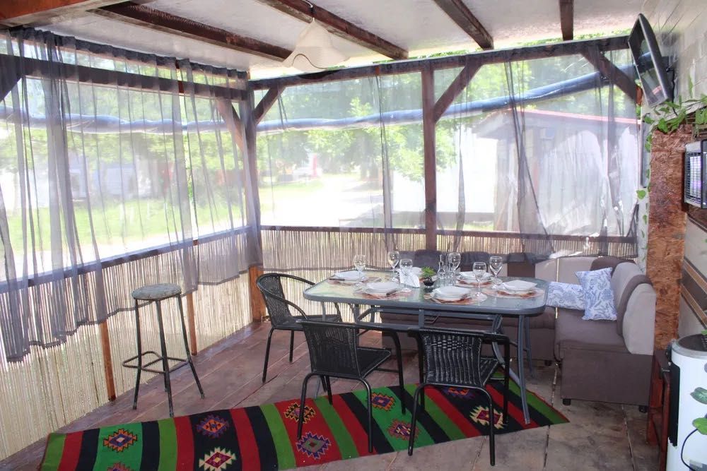 КАРАВАНИ The Twins на к-г Китен