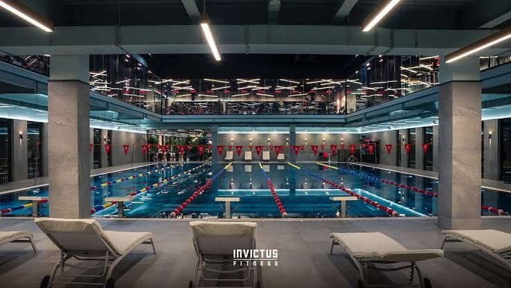 Годовой аобнемент в invictus SADU