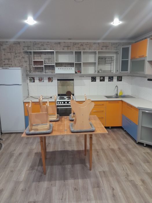 Продам  трехкомнатную квартиру