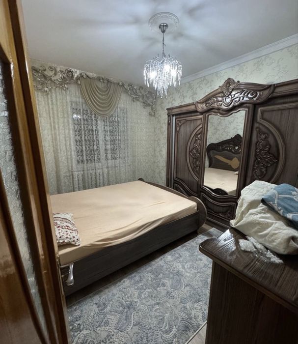 Аренда Туркистон метро 3хона 500 дол оилага йоки кизларга