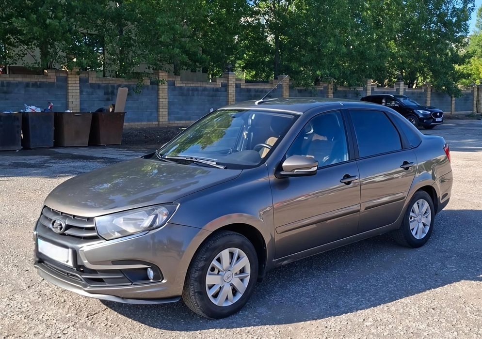 Продам Lada Granta люкс