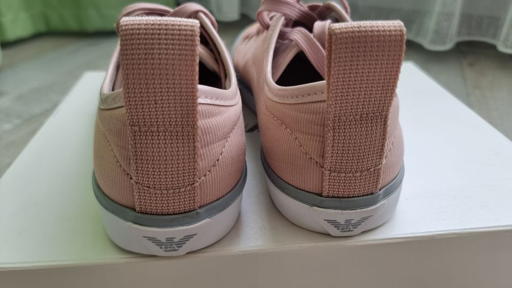 Adidași Emporio Armani