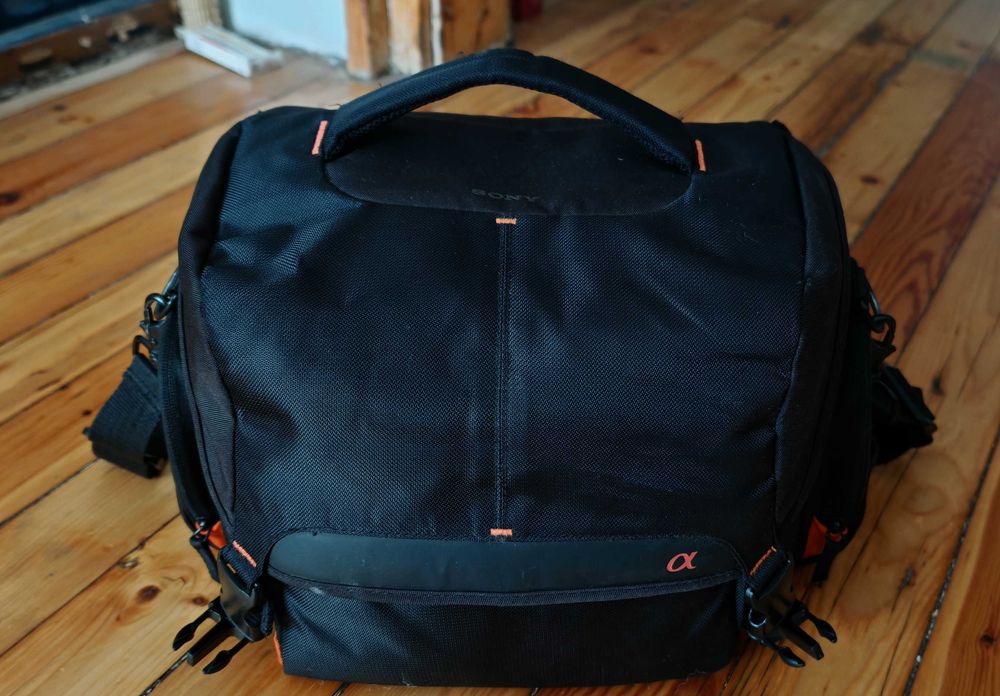 Чанта за фотоапарат Sony Alpha medium