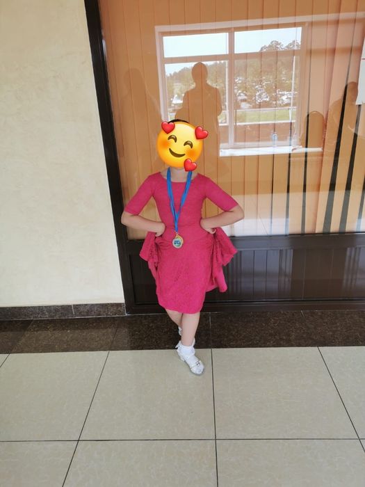 Продам бальные платья