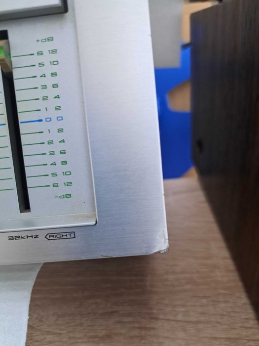 Egalizator AKAI EA G90