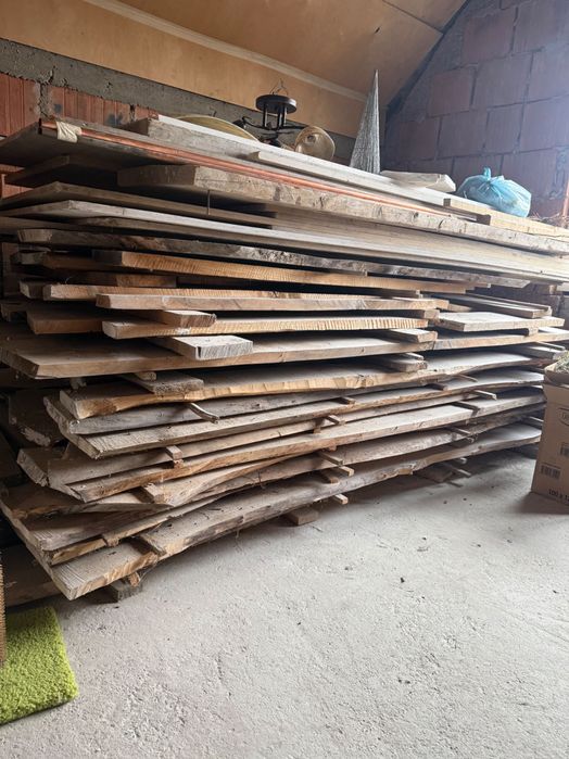 Lemn de cireș uscat