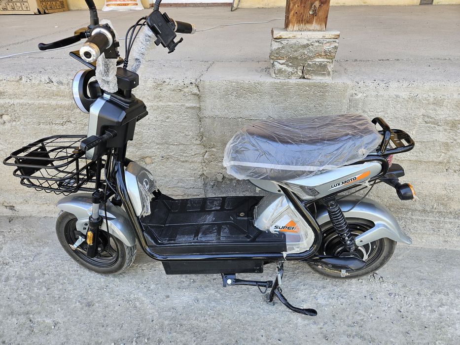 Скутер сотилади 1