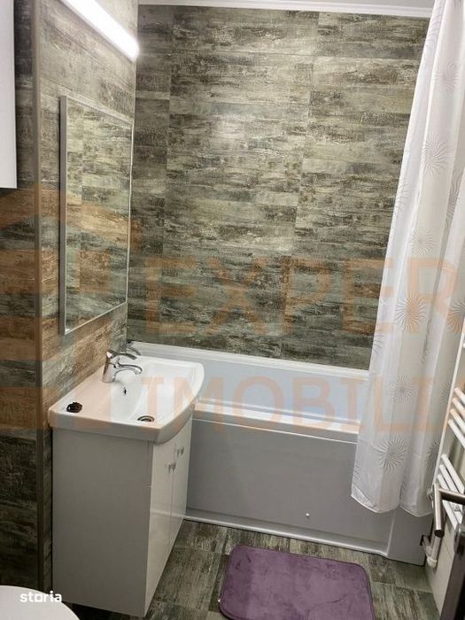 Apartament 2 camere de vanzare, in zona Inel II