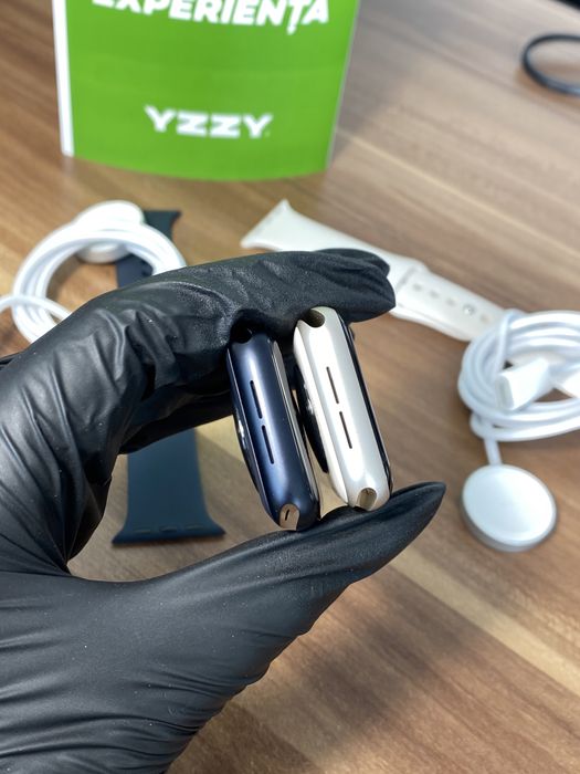 Apple Watch Seria SE 3 / 40 mm / GPS / Gold/ Black |