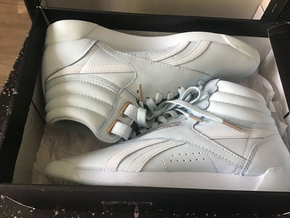 Женские кожанные кросовки Reebok