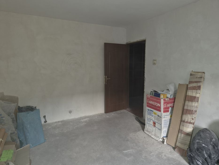 De vanzare apartament 2 camere decomandat, 54 mp, bl. C4, sc. 1, et. 3