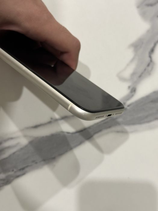 iPhone 11 White 128gb