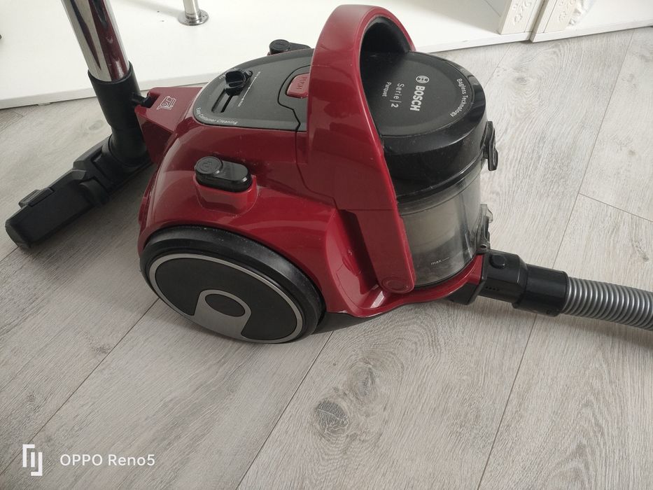 Продам пылесос BOSH