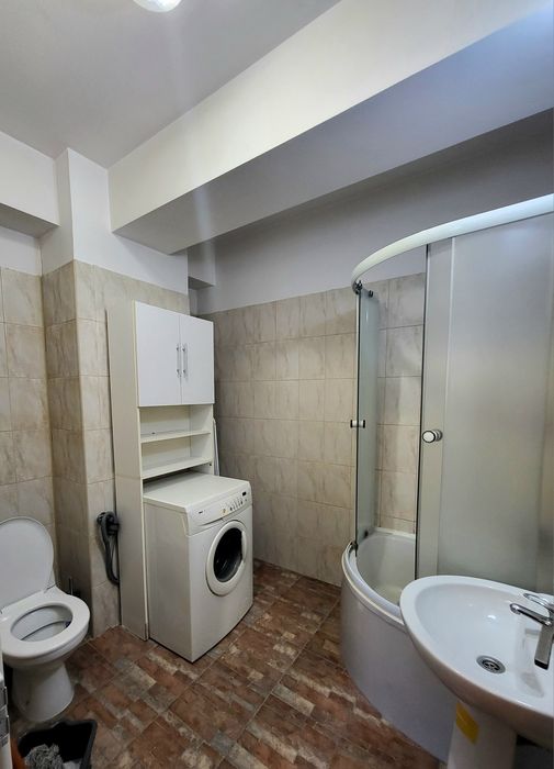 Garsonieră de închiriat