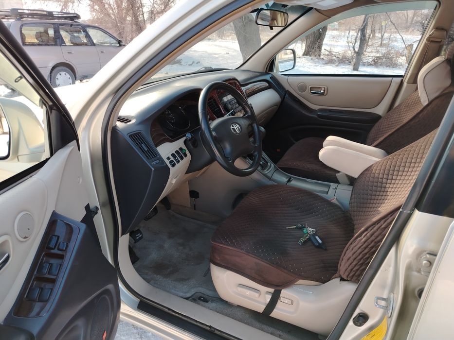 Продам Тойота хайландер