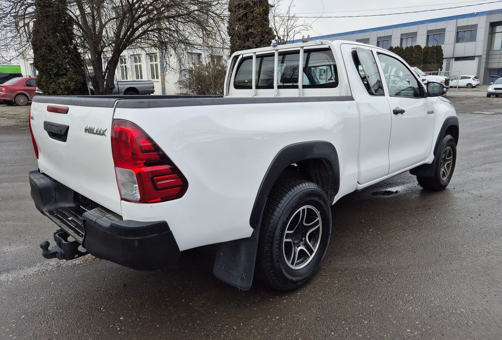 Toyota Hilux 2.4 Diesel 4x4 Aer Cond. Bena Lunga