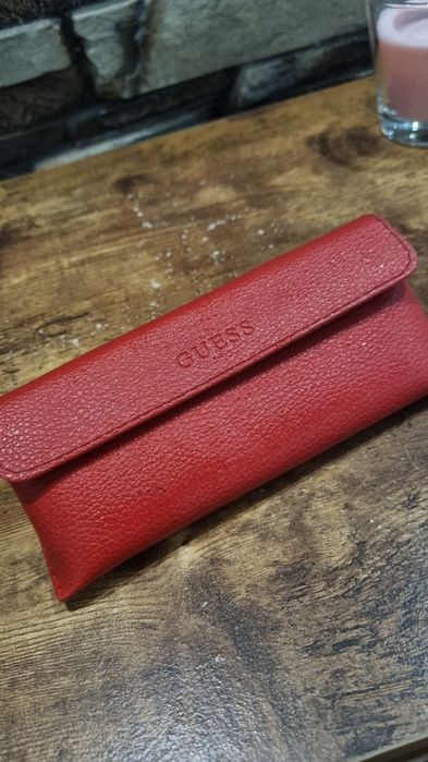 Дамски слънчеви очила Guess