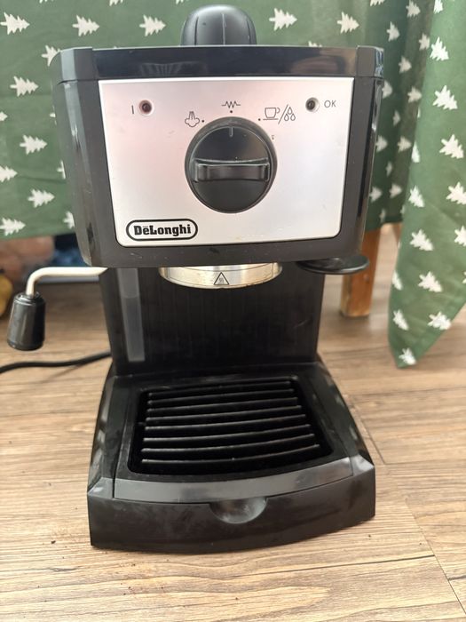 Кафенашина Delonghi