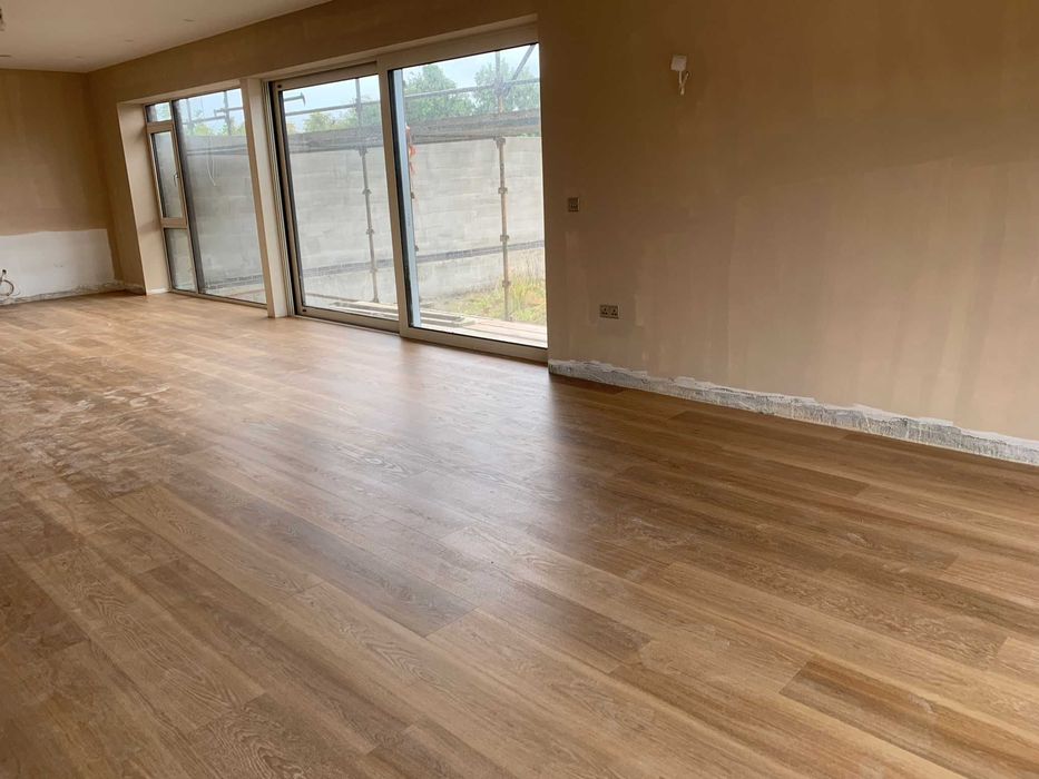 Pardoseli  Epoxidice 3D Sape Autonivelate LVT Mocheta Linoleum Plinte