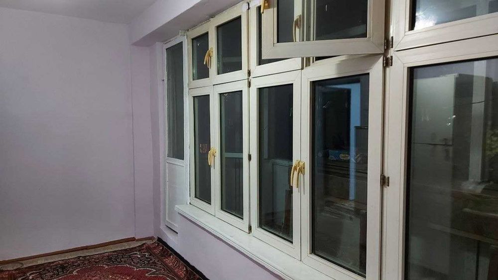 Беруний метро 3 хона квартира 115м2 талабаларда сотилади !!