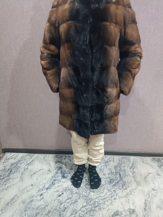 Продам норковую шубу