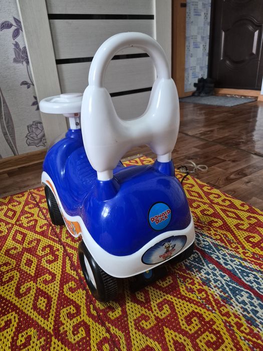 Машинка детская для мальчика