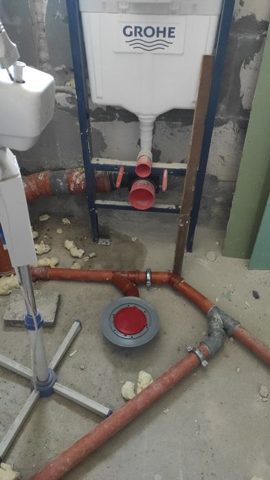 Предлагам вик и ов услуги и кърти чисти и извозва и сглобяване на мебе