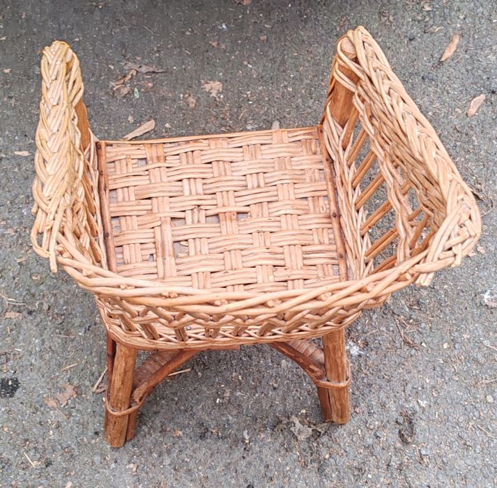 Scaun de copil și scaun pliabil negru